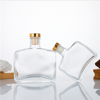 Plakana kvadrātveida aromterapijas pudele